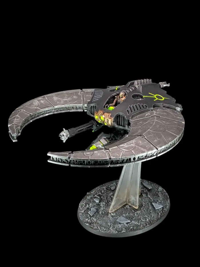 Moissonneur, figurine Nécrons (Warhammer 40,000), peinte à Marseille par Pint of Paint